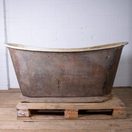Antique Bateau Bathtub