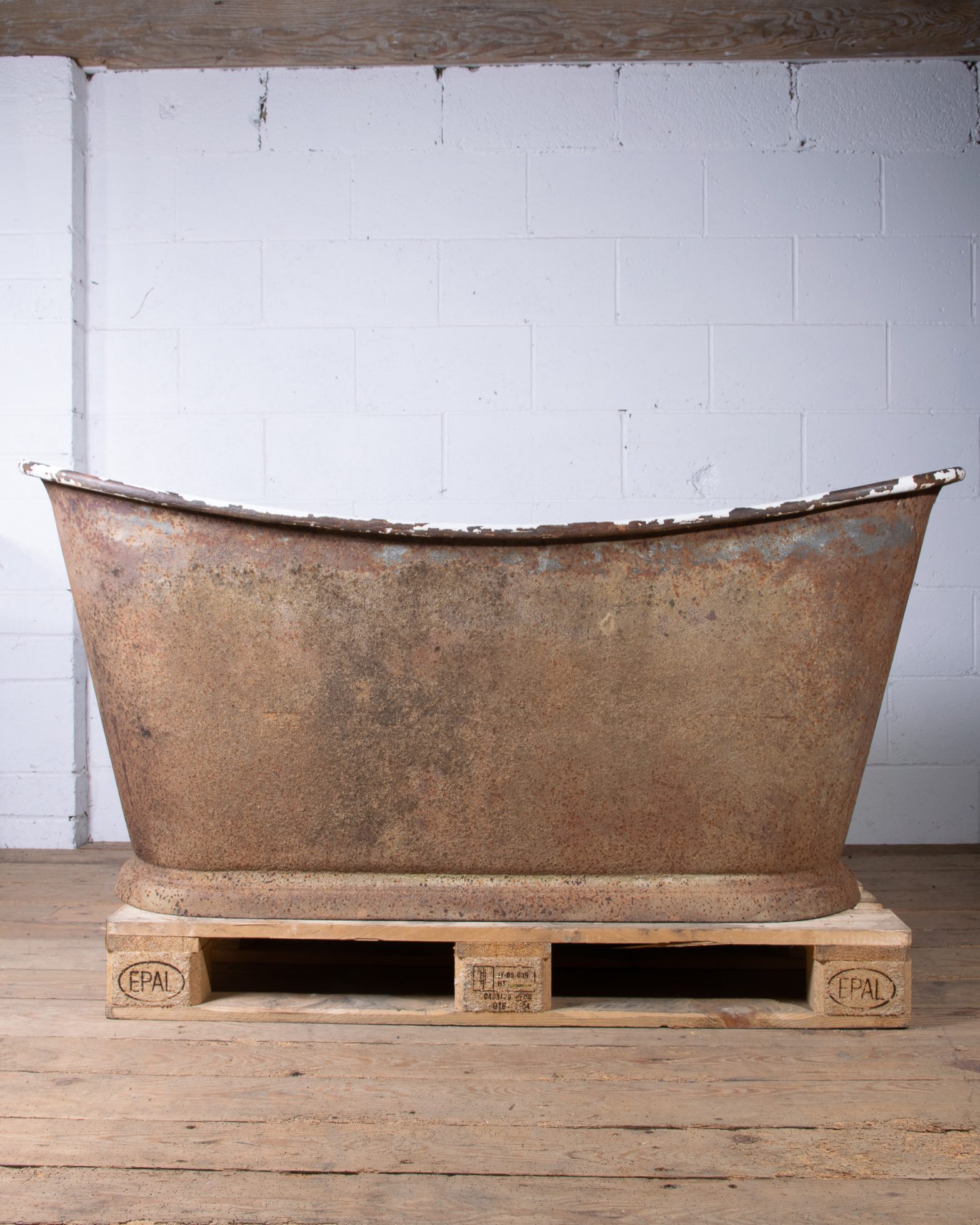 Antique Cast Iron Bath