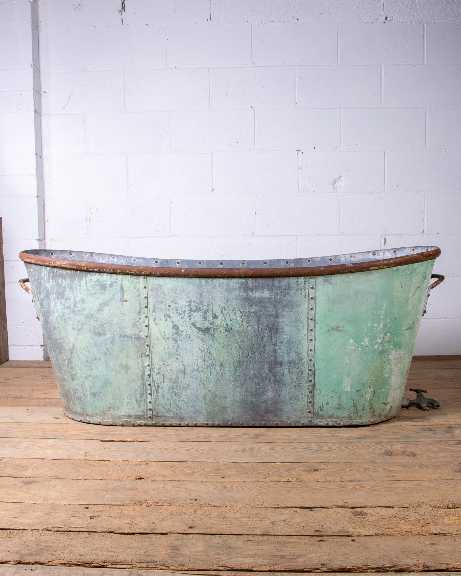 Antique Copper Bath