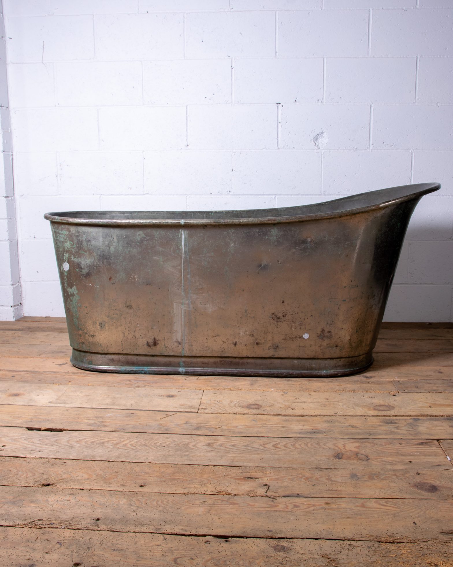 Antique Copper Slipper Bathtub