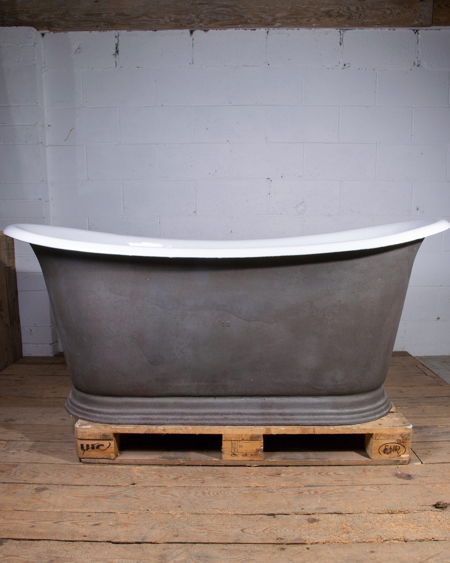 Antique Cast Iron Bath