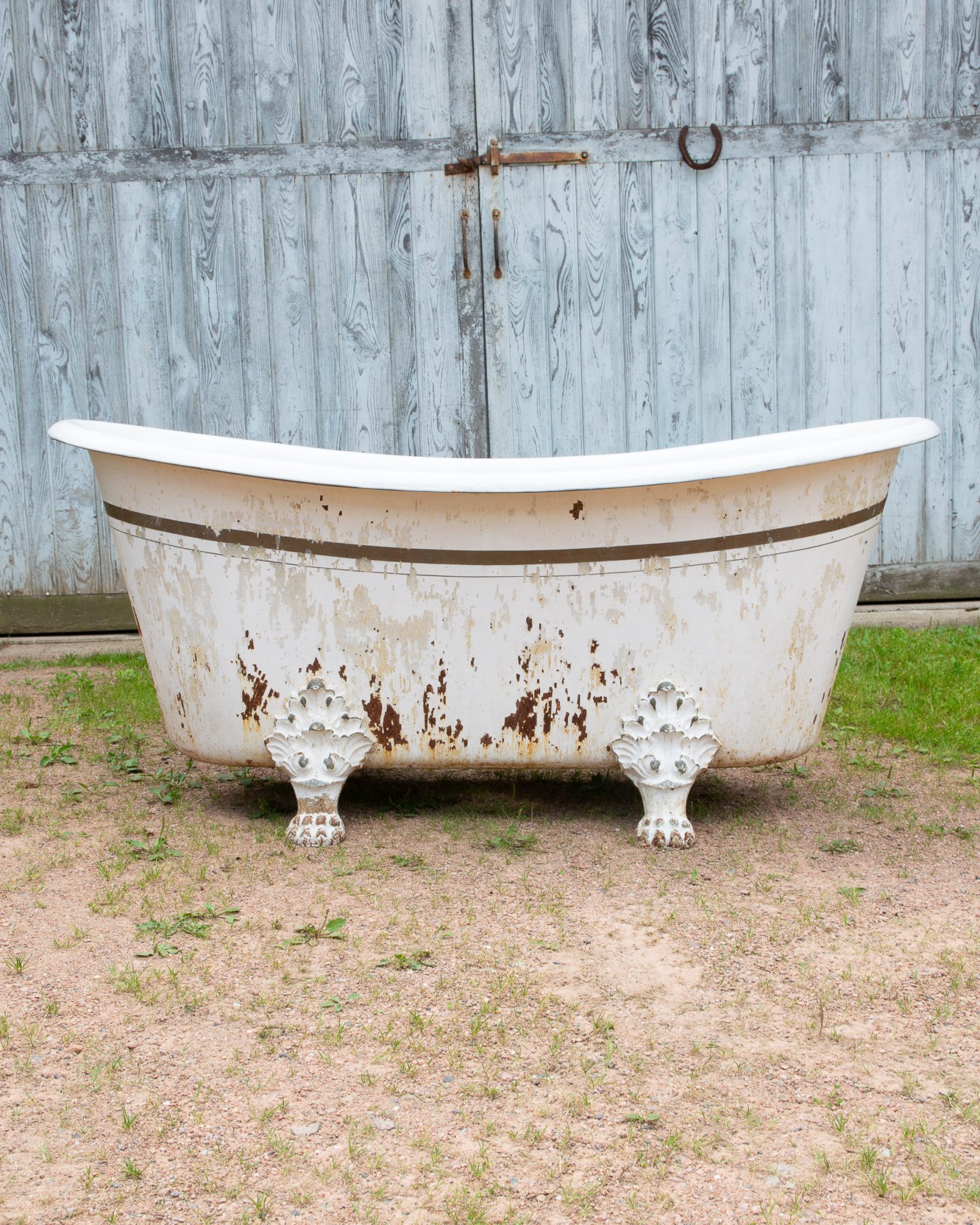 Cast Iron Empire Bath on Feet