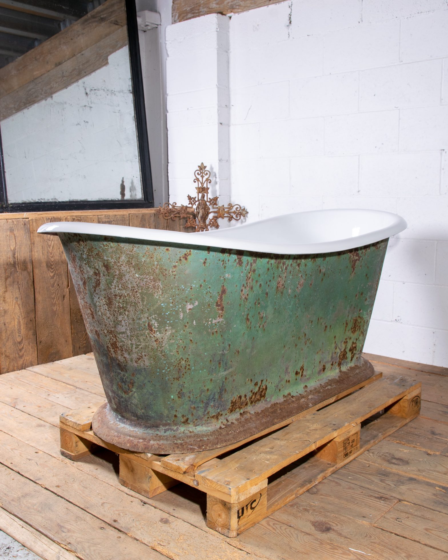 Empire Bath on Plinth