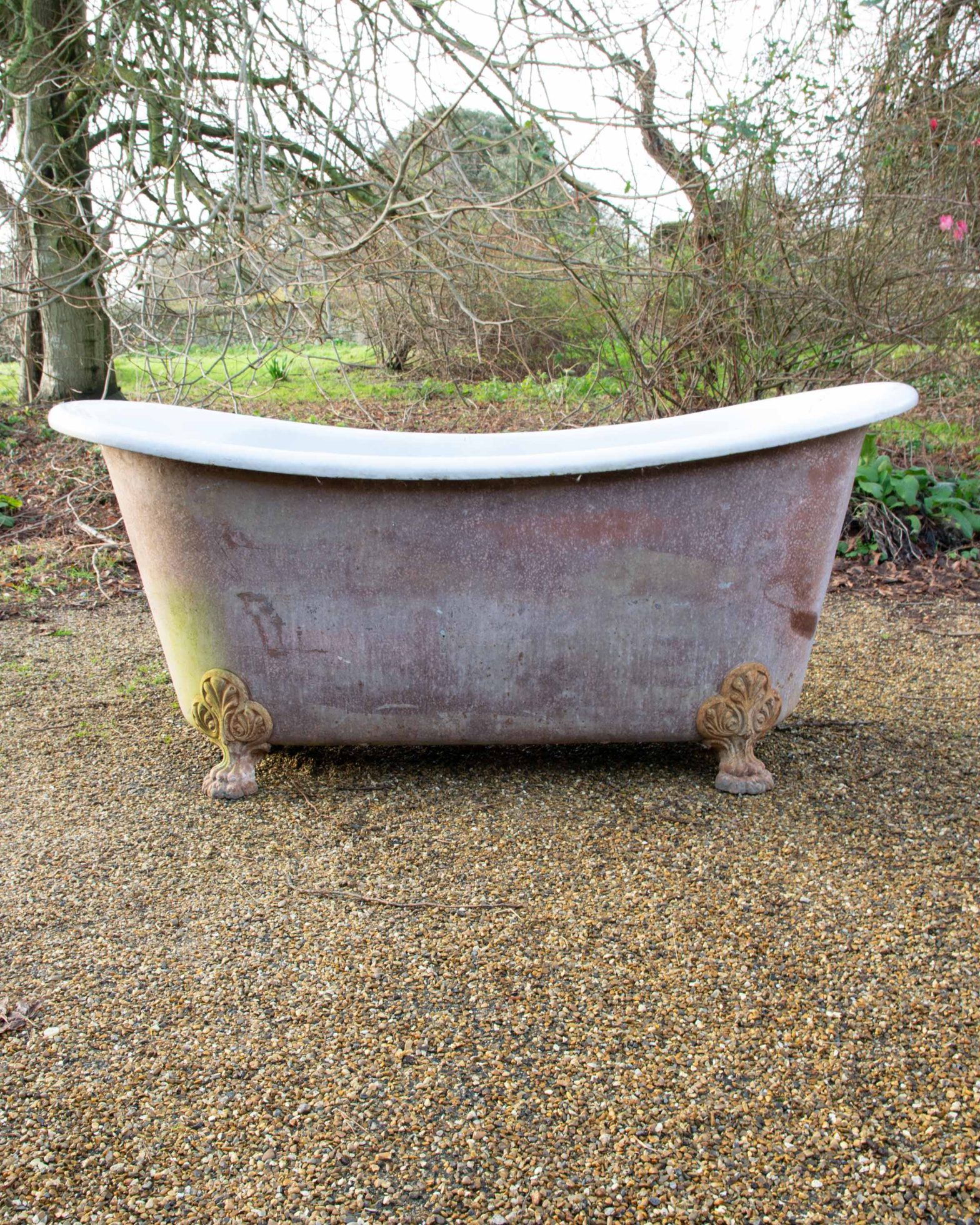 Bateau Bathtub on Feet