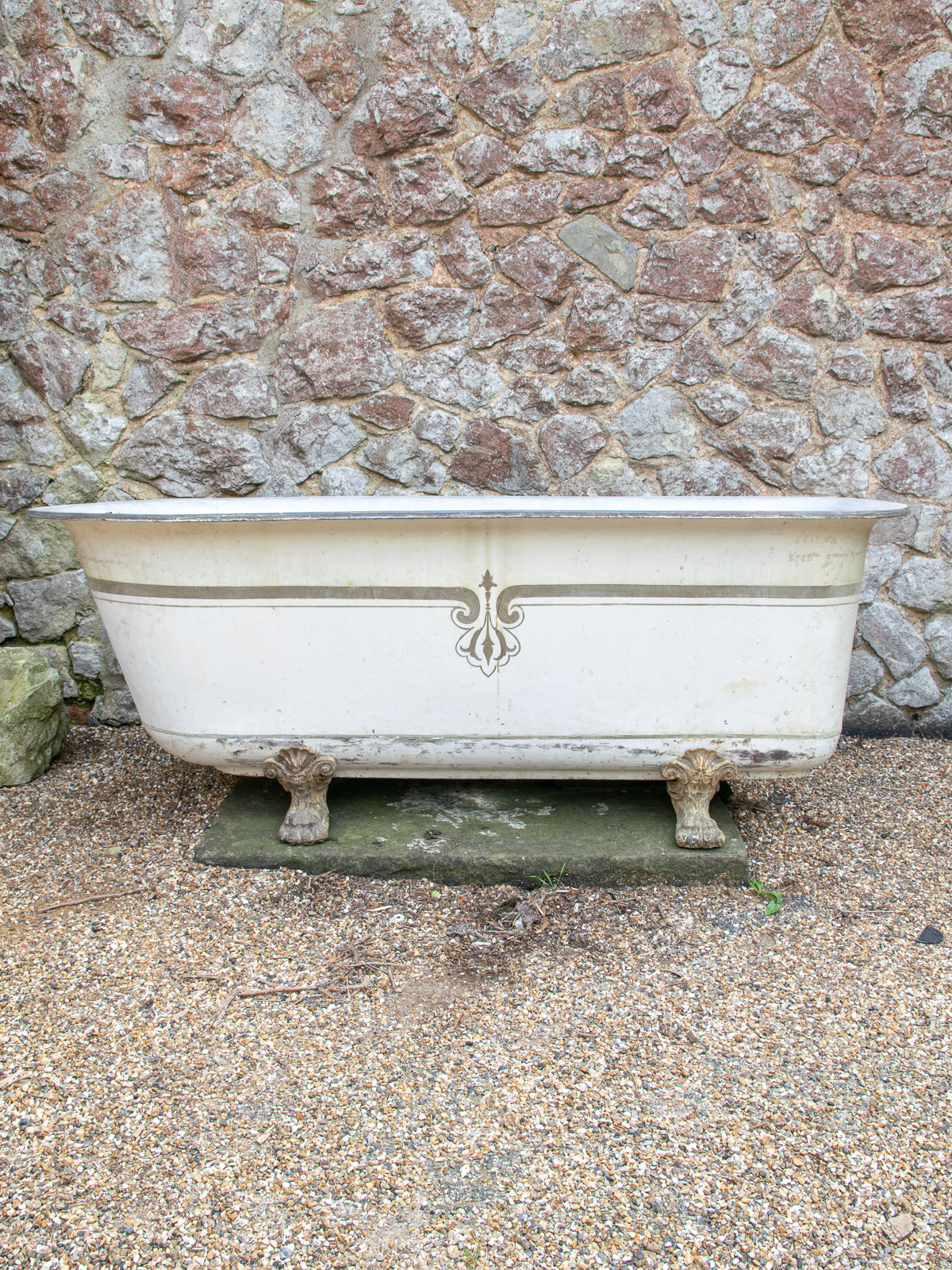 Rogeat Cast Iron Bathtub