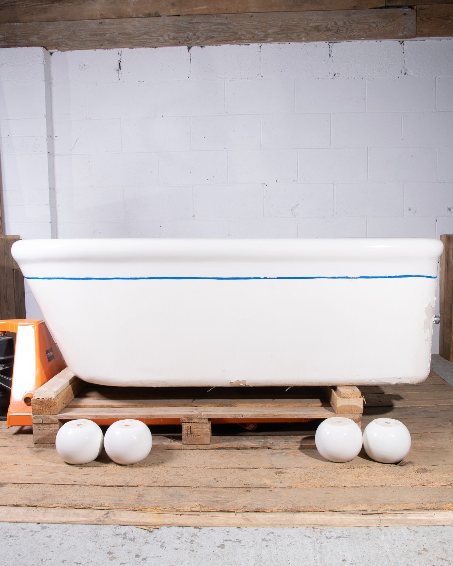 Fireclay Delafon Bath