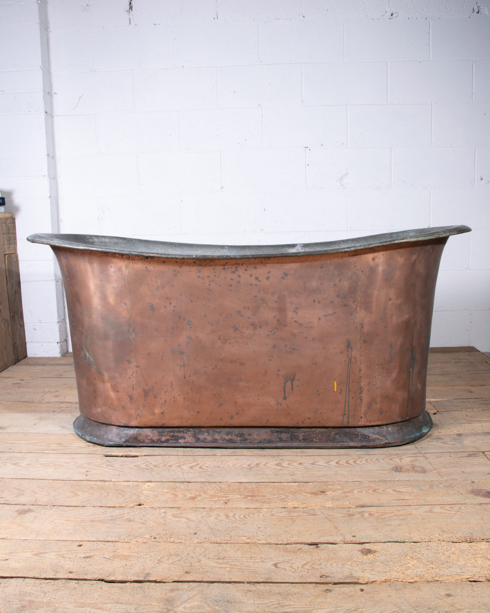 Antique Copper Bath