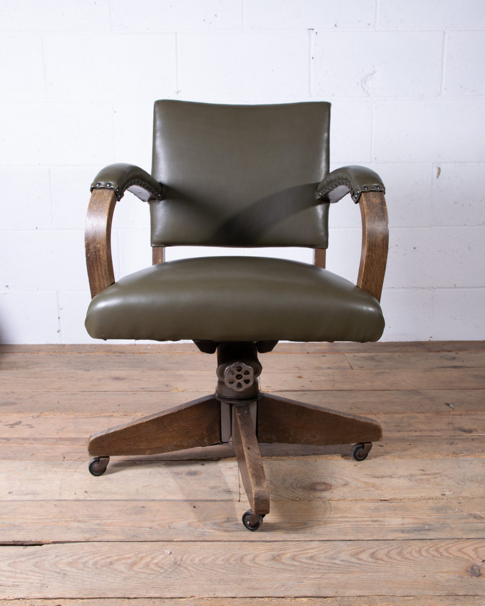 Hillcrest Desk Chair