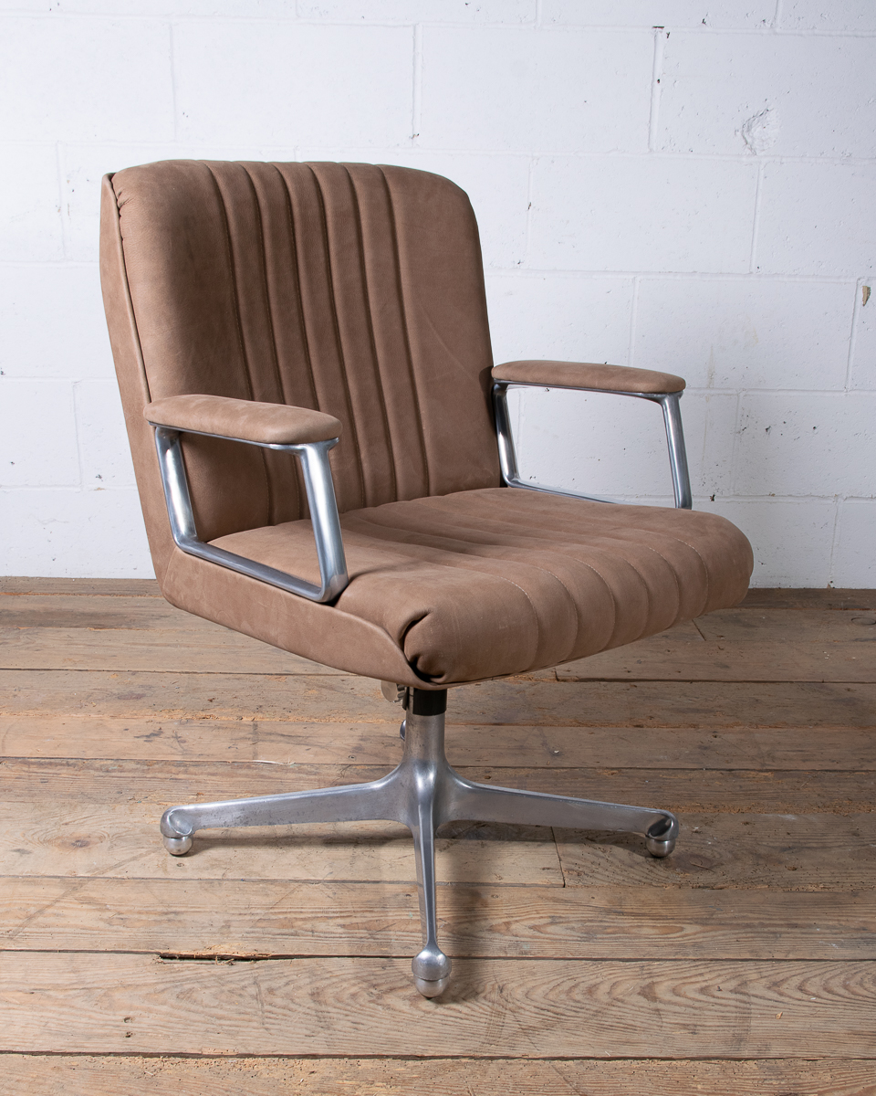 Osvaldo Borsani Office Chair