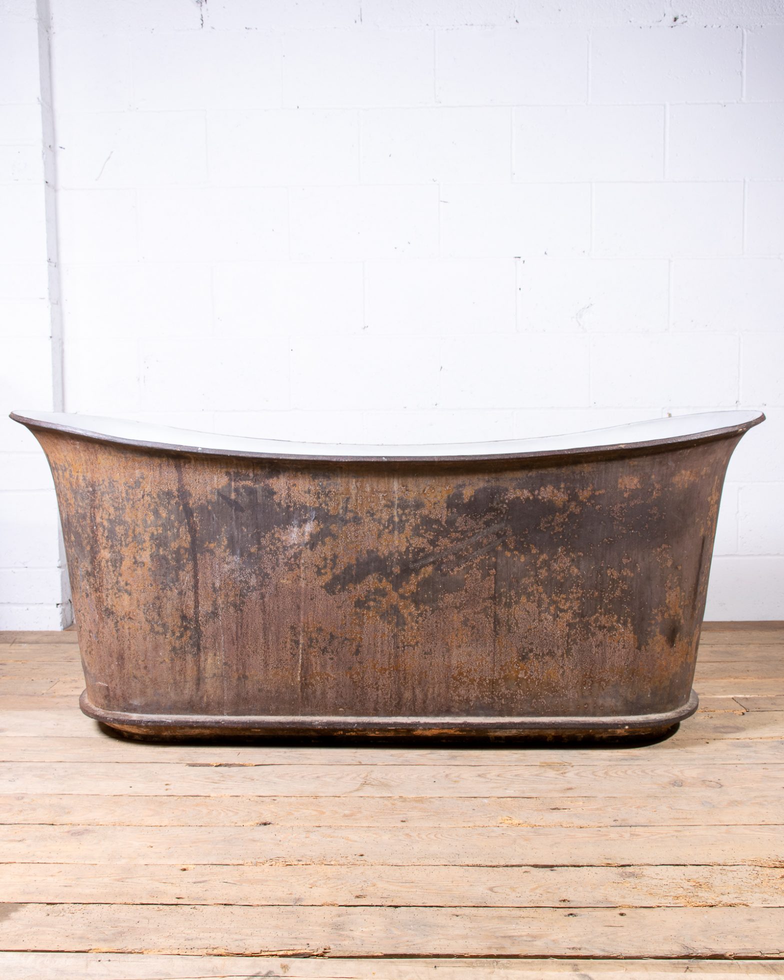 Antique Cast Iron Bath Rogeat