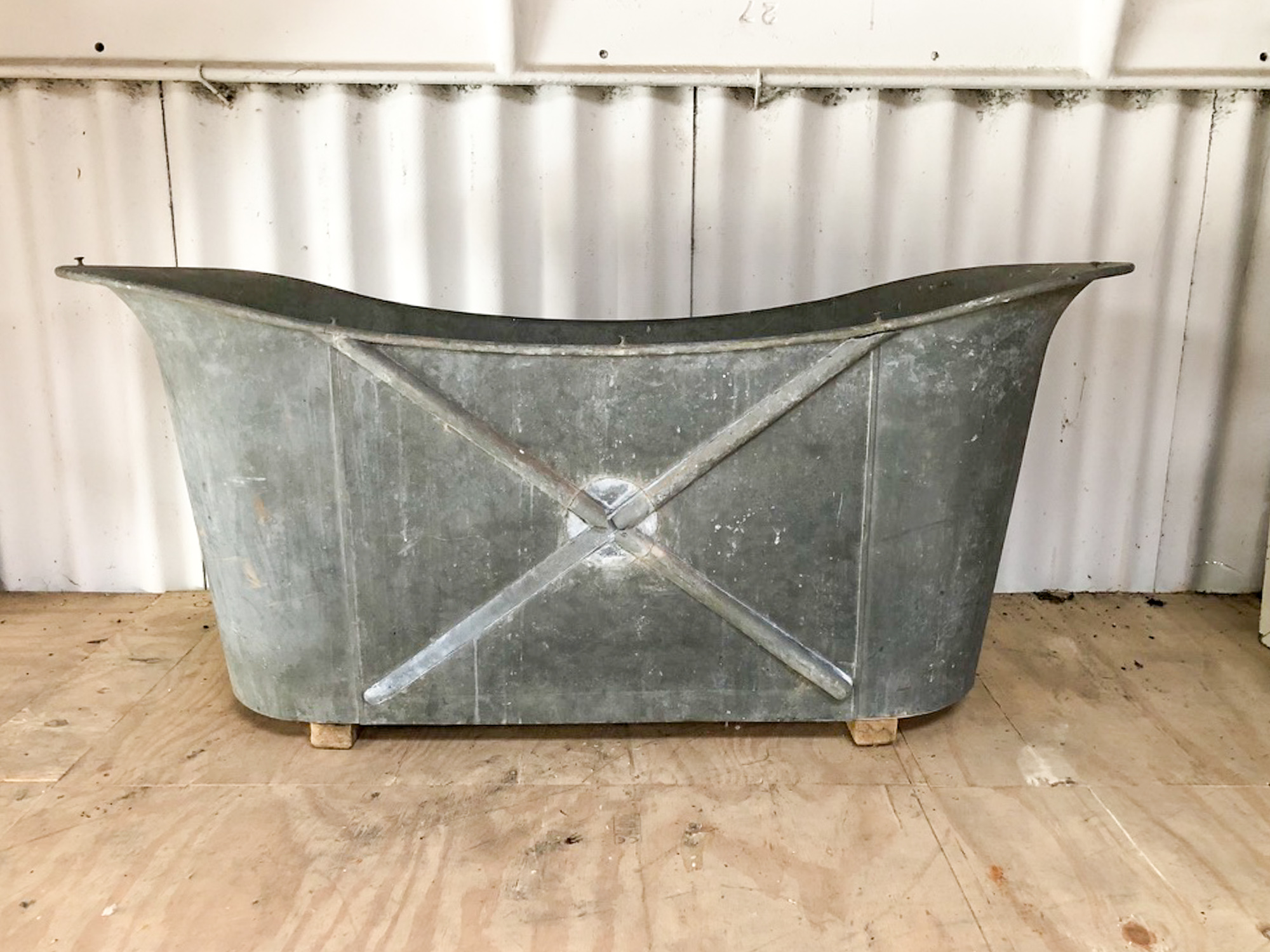 Très Grande Bassine Vintage En Zinc 80 Litres French Tub From Thre 50s -   Finland