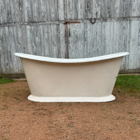 Bateau Bath