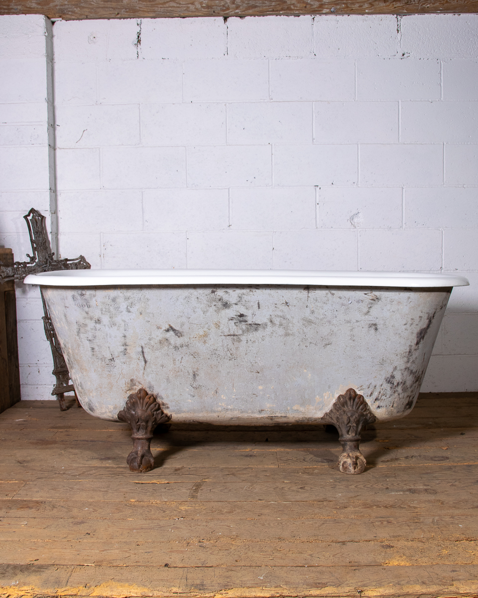 Antique Clawfoot Bath