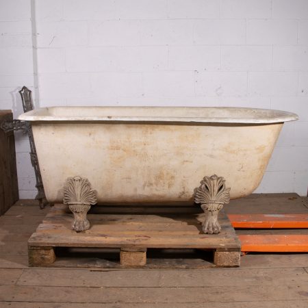 Antique Lionfoot Bath