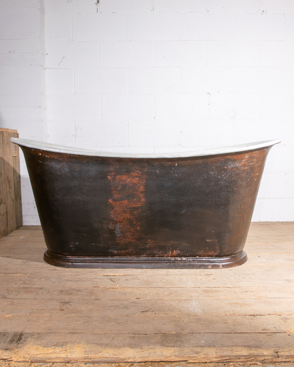 Antique Cast Iron Chariot Bath